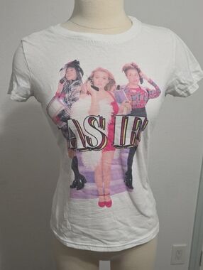 Clueless Vintage Graphis White Tee